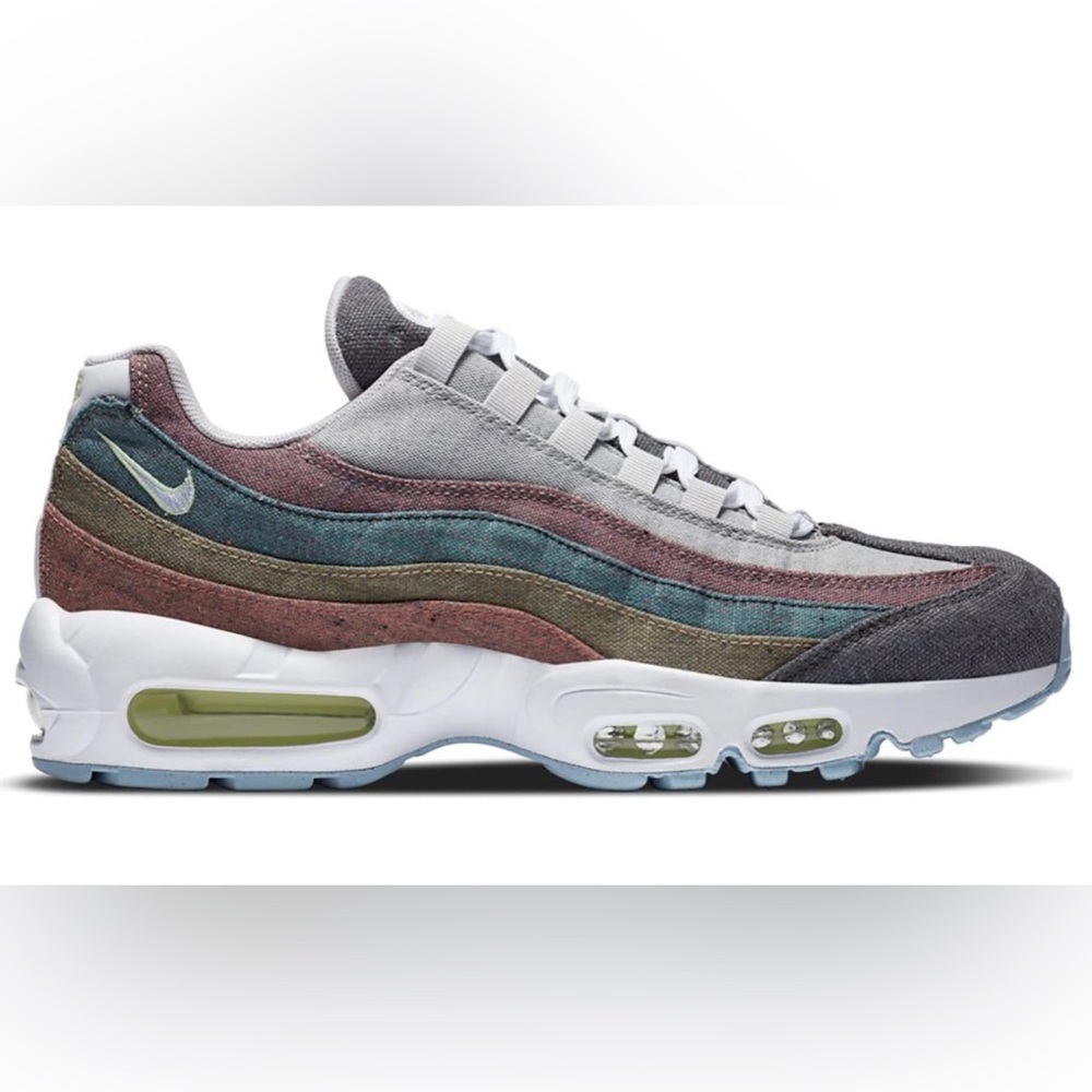 Air max 95 recycled canvas. Worn 4-5 times. Like new
